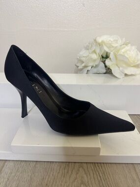 Vicini Black Pointed-Toe Stiletto Pump